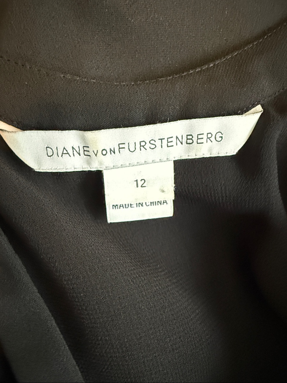 Diane von Furstenberg Black Jessie Silk Cut Out Top Retail $298 Size 12 Lined - Picture 6 of 9